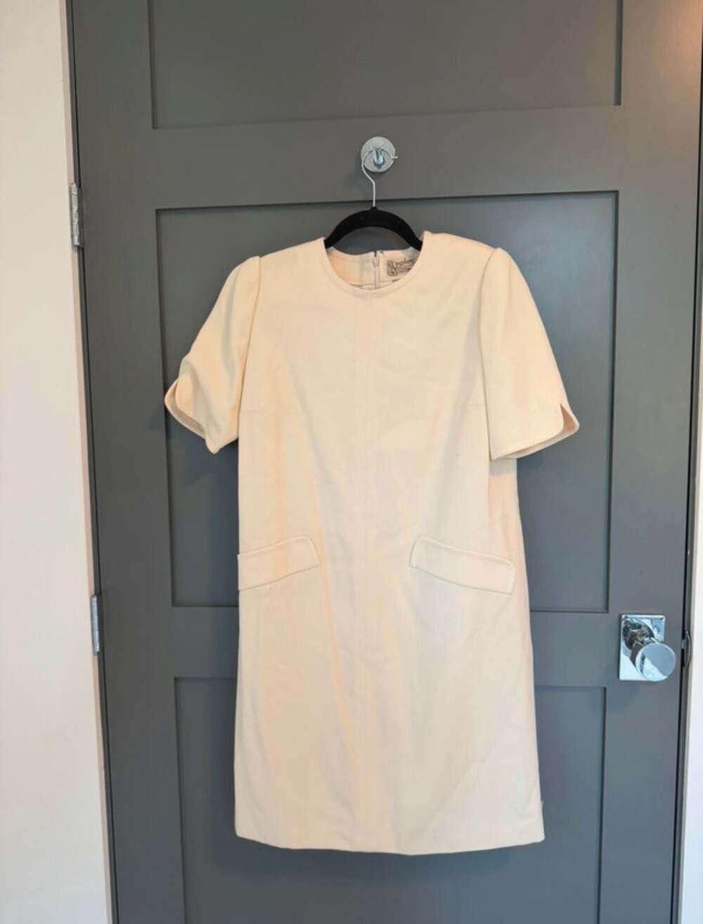 Vintage Ingeborg Made in USA Ivory Textured Short Sleeve Shift Mini Dress with P